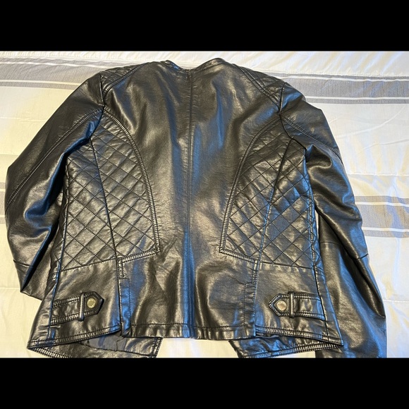 Calvin Klein leather jacket - Picture 4 of 4